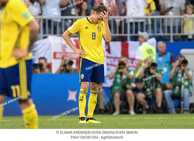 Albin EKDAL (SWE) touches his head, frustrated, frustrated, late flushed, disappointed, showered, decapitation, disappointment, sad, full figure, gesture