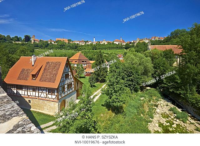 View from the Tauber bridge to the old town, Rothenburg ob der Tauber, Middle Franconia, Bavaria, Germany