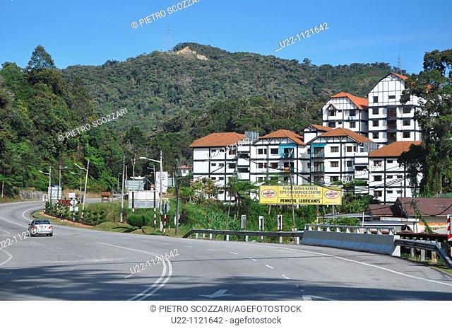 Tanah Rata, Cameron Highlands (Malaysia): the main road that crosses the town