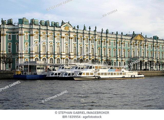 Hermitage Museum, Winter Palace, Neva River, UNESCO World Heritage Site, St. Petersburg, Russia