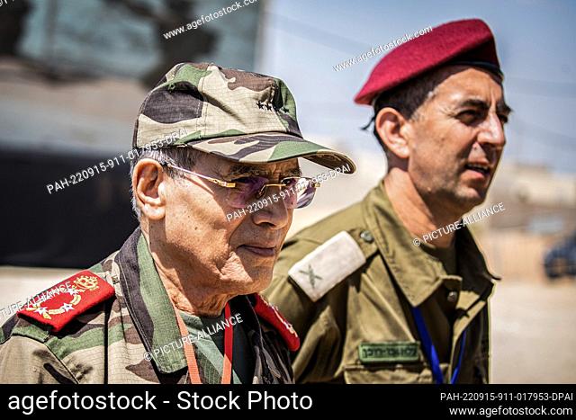 15 September 2022, Israel, Tze'elim: Inspector general of the royal armed forces of Morocco Lieutenant General Belkhir El Farouk (L) attends the live-fire...