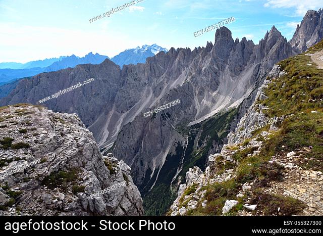 Dolomites, Dolomiti Bellunesi National Park. Die Berge rund um die Drei Zinnen