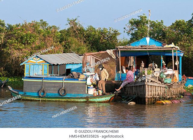 Cambodia, Siem Reap Province, Tonle Sap Lake, Biosphere Reserve by UNESCO, Chong Khneas floating village, lake dwelling