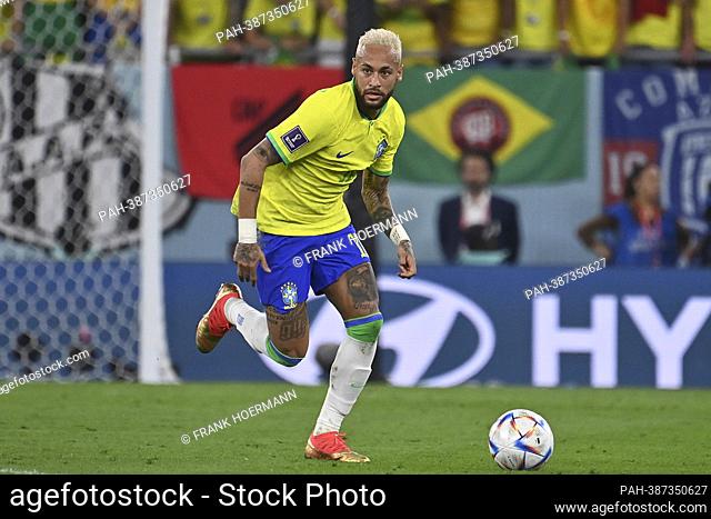 NEYMAR (BRA), action, single action, single image, cut out, full body shot, full figure, round of sixteen, round of sixteen, game 54
