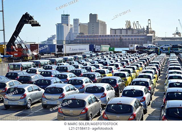 Cars waiting to board. Harbour, Barcelona, Catalonia, Spain