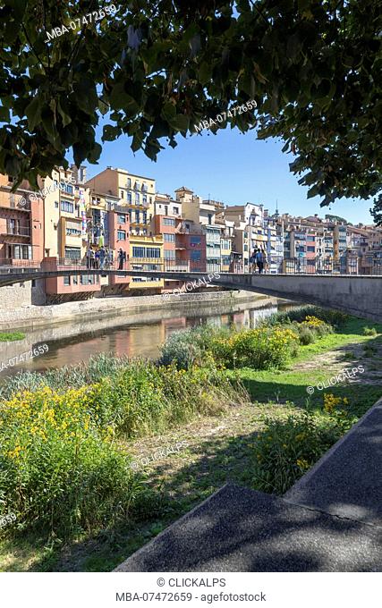 Princess Bridge on River Onyar, Girona, Catalonia, Spain