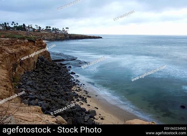 Sunset Cliffs Natural Park in San Diego in late afternoon on a cloudy day