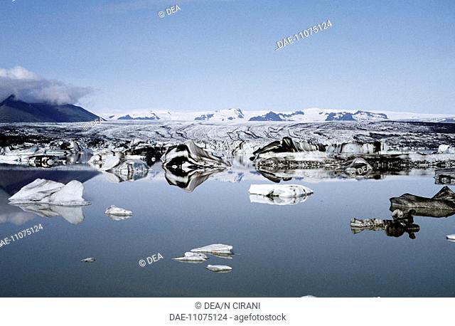 Iceland - Austur-Skaftafellsyssla - Jokulsarlon glacial lake