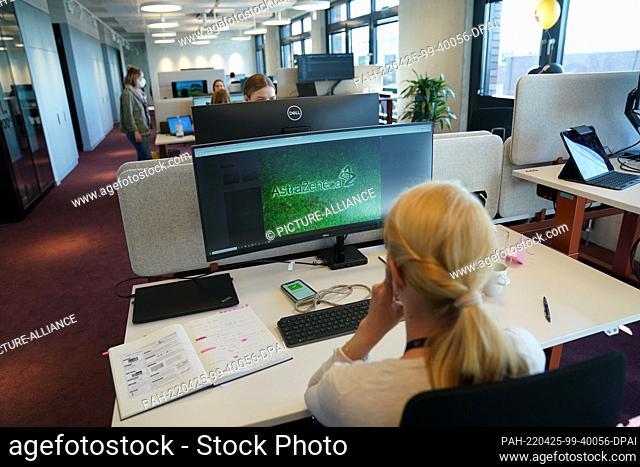 25 April 2022, Hamburg: View into the offices of the new headquarters of the pharmaceutical company Astrazeneca. The British-Swedish pharmaceutical company...