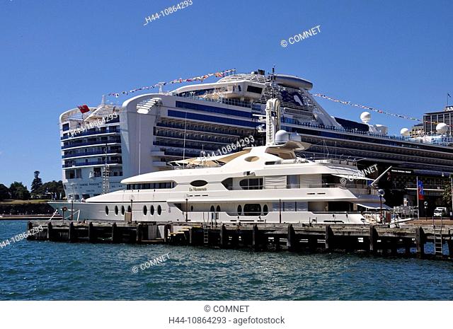 Diamond Princess, Sunny, Vacation, Holidays, Ship, Sydney, Nsw, Circular Quay, Tourism, Tourist, Travel, Travelling, Tour, Princess, Diamond, Luxury, Liner