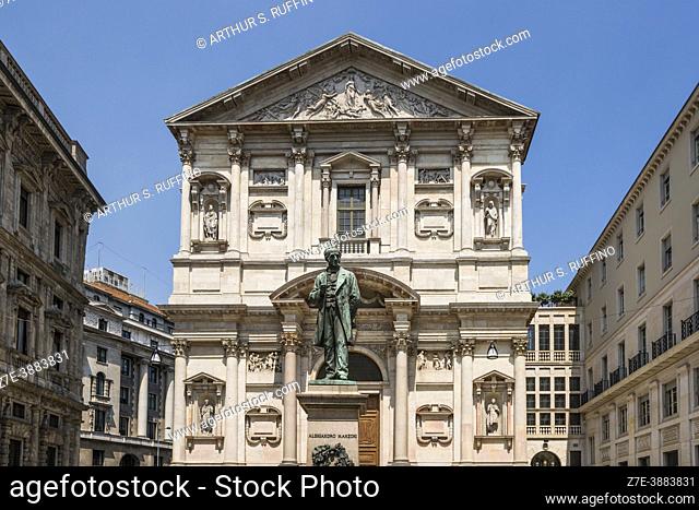Statue of Alessandro Manzoni in front of Church of Saint Fidelis (Chiesa di San Fedele), Piazza San Fedele, Milan, Lombardy, Italy, Europe