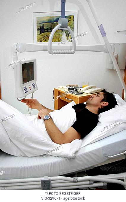 patient in sickbed. - 20/01/2006