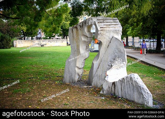 08 September 2020, Brandenburg, Potsdam: The ""Monument to the Unknown Deserter"" by sculptor Mehmet Aksoy stands on a corner of the Square of Unity