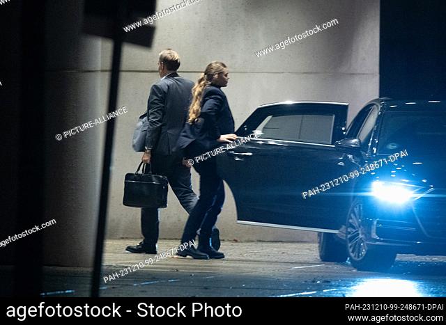 10 December 2023, Berlin: Christian Lindner (FDP, l), Federal Minister of Finance, comes to the Chancellery for talks. Following the budget ruling by the...