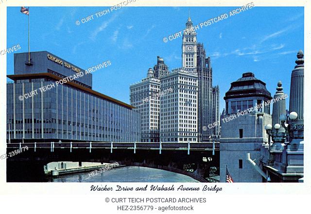 Wacker Drive and the Wabash Avenue Bridge, Chicago, Illinois, USA, 1958. Postcard showing the bridge over the Chicago River, with the Chicago Sun Times Building