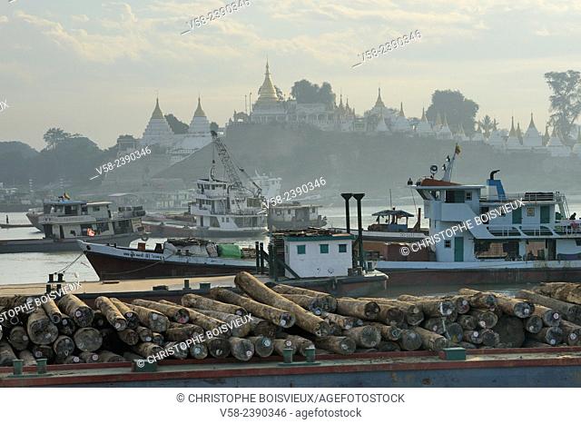 Myanmar, Inwa (Ava) surroundings, Teakwood cargo cruising on the Irrawaddy