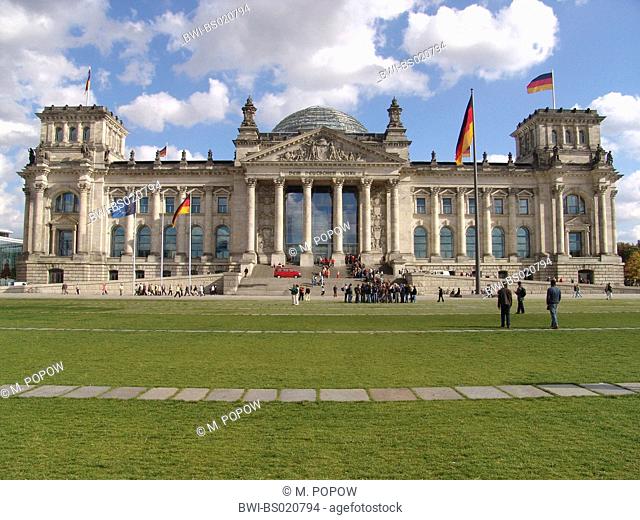 Reichstag building with Platz der Republik, Germany, Berlin