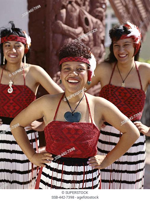 Maori Girls Dressed in Traditional Maori Costume, Rotorua, North Island, New Zealand