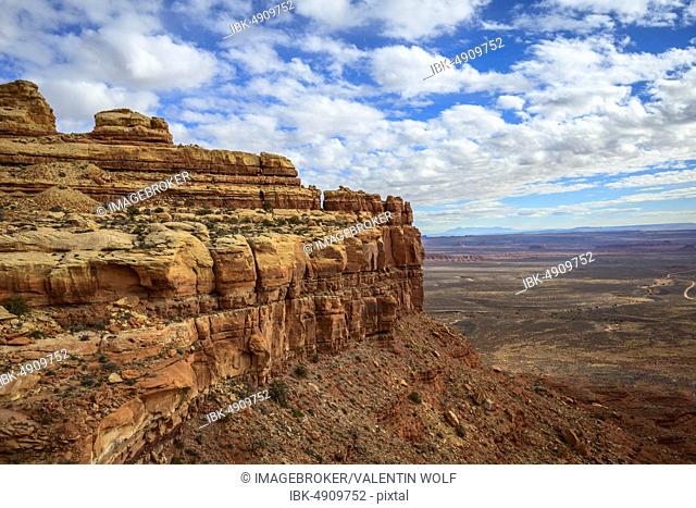 Cedar Mesa at Moki Dugway, view of the Valley of the Gods, Bears Ears National Monument, Utah State Route 261, Utah, USA, North America