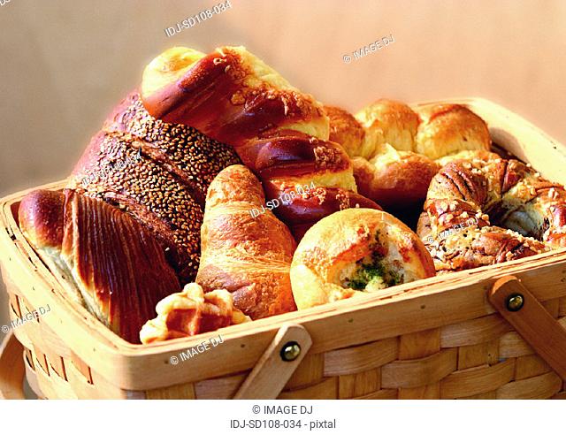 Bread & Pastries