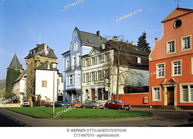 Germany. Linz am Rhein, Rhine, nature reserve Rhein-Westerwald, houses at the Rhine promenade with castle Linz and Rhine Town Gate, Middle Ages