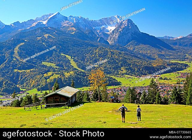 Ecken hut at the Wank with view to the village and Wetterstein Range with Alpspitze 2628 m and Zugspitzes 2962 m, Garmisch-Partenkirchen, Werdenfelser Land