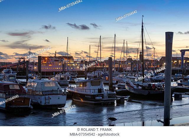 Germany, Lower Saxony, East Frisia, Juist, the harbor at the Blue Hour