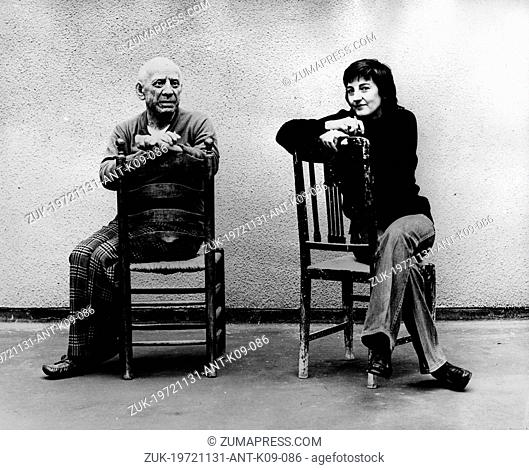 Nov. 31, 1972 - Mougins, France - The wax figure of the famous painter PABLO PICASSO featured in Madame Tussaud's created by sculpter JEAN FRASER