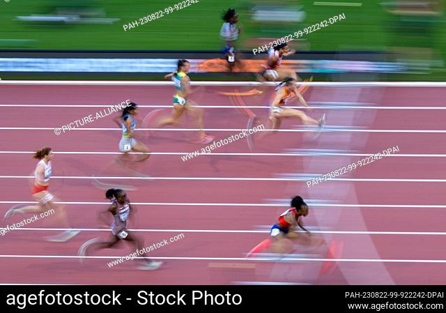 22 August 2023, Hungary, Budapest: Athletics: world championships, 100m hurdles, women, preliminaries, at the national athletics center