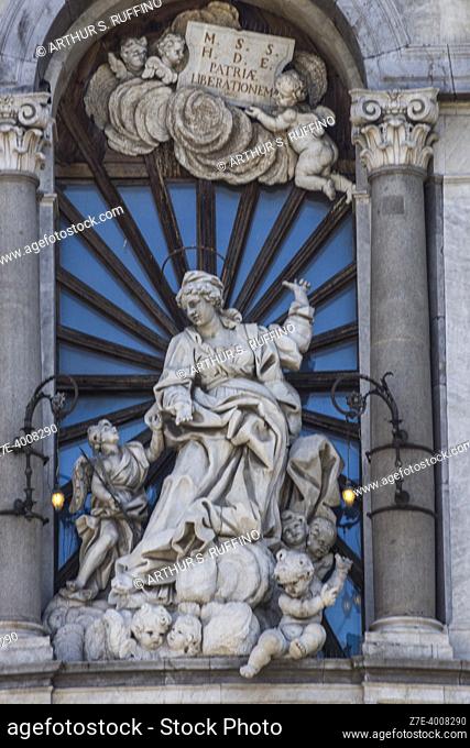 Sculpture of St. Agatha on façade of Catania Cathedral (Cattedrale Metropolitana di Sant'Agata). Piazza del Duomo, Metropolitan City of Catania, Sicily, Italy