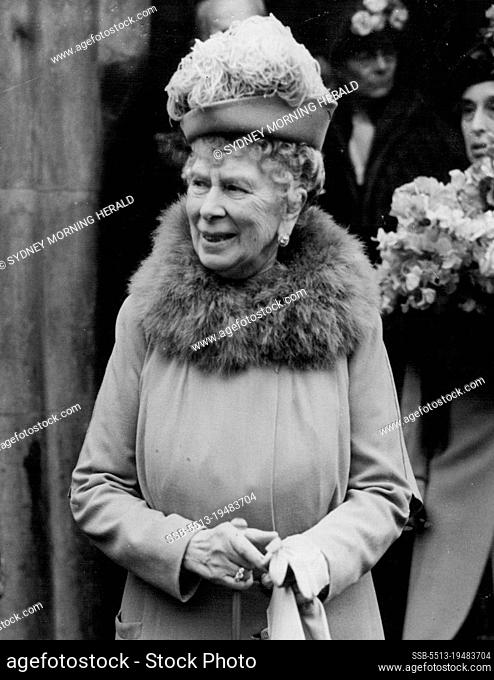 """Many Happy Returns"" Queen Mary Visits Worlds End -- 'Birthday Smile' H.M. Queen Mary pictured on her 81st birthday eve visit to Chelsea exhibition to-day...