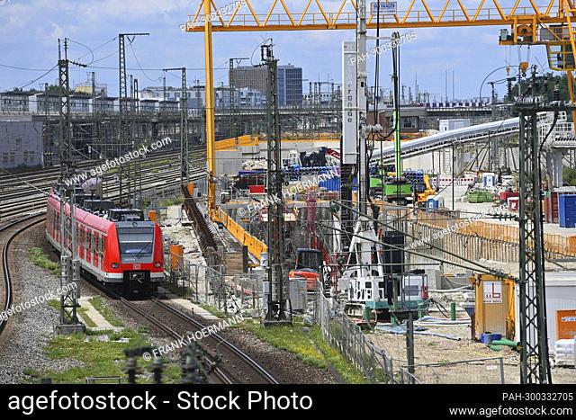 Expansion of the S-Bahn, 2nd trunk line in Munich, tunnel, tunnel construction. S-Bahn at Donnersberger Bruecke S-Bahn station in Munich Train, train commuters