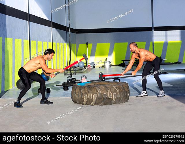 Crossfit sledge hammer men workout