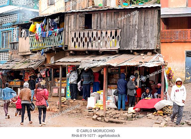 Daily market at Ambozontany, upper Fianarantsoa, Ihorombe Region, Southern Madagascar, Africa