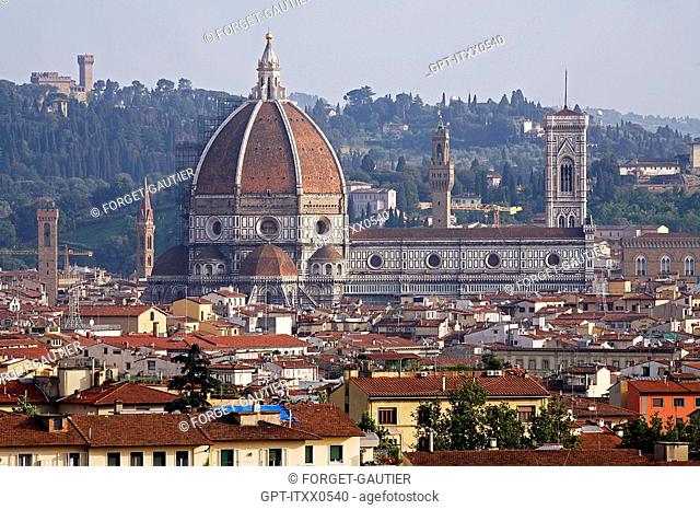 THE CAMPANILE AND THE CUPOLA ON THE DUOMO, SANTA MARIA DEL FIORE CATHEDRAL, FLORENCE, TUSCANY, ITALY