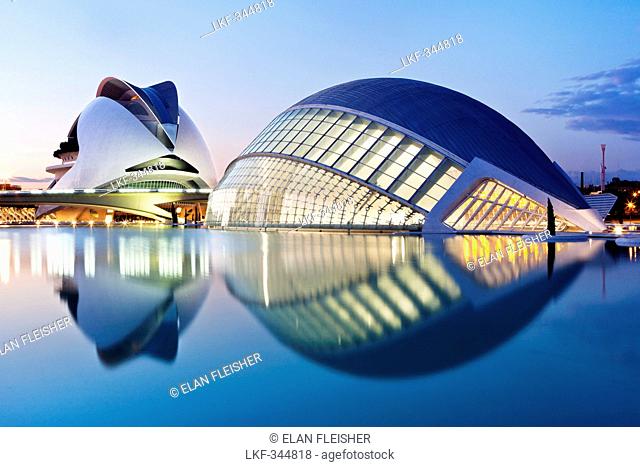 Hemisferic, Imax Cinema, Planetarium and Laserium built in the shape of the eye and Palau de les Arts, City of Arts and Sciences