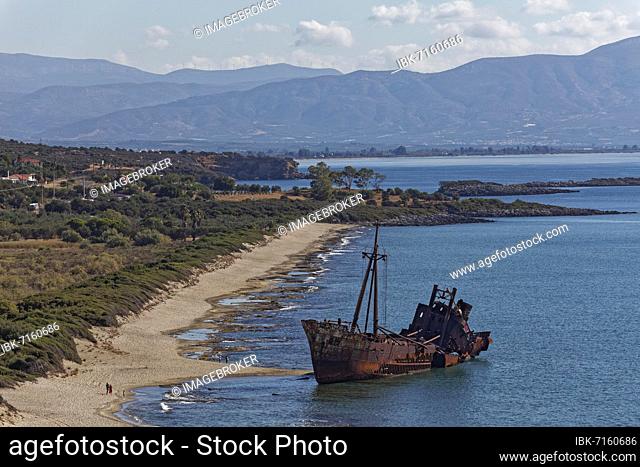 Shipwreck, beached coaster Dimitrios, Valtaki beach, Laconia Gulf, Laconia, Peloponnese, Greece, Europe