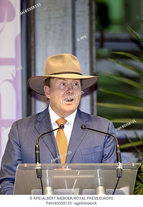 Sydney, 03-11-2016 King Willem-Alexander visit to Government House , University of Sydney, Smart Cities Summit, Cockatoo Island and Luna Park 4th day of the...
