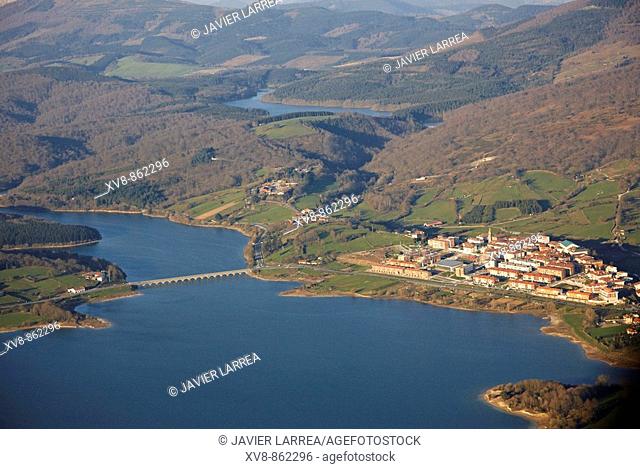 Urrunaga reservoir, Legutiano, Alava, Basque Country, Spain