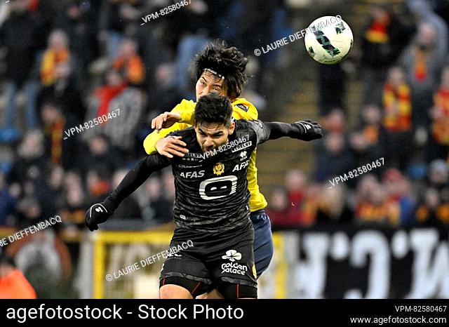 Mechelen's Sandy Walsh and Union's Koki Machida pictured in action during a soccer match between Royale Union Saint-Gilloise and KV Mechelen