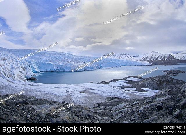 Nordenskiöld Glacier, Petuniabukta, Billefjord, Arctic, Spitsbergen, Svalbard, Norway, Europe
