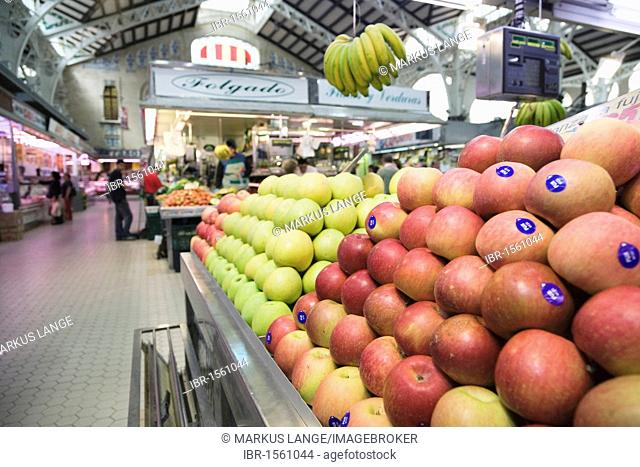 Fruit stand, Mercado Central market, Valencia, Comunidad Valencia, Spain, Europa