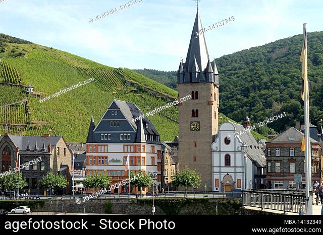 view of bernkastel-kues with the church of st. michael, moselle valley, rhineland-palatinate, eifel, germany