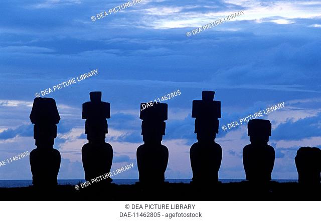 Chile, Easter Island. Rapa-Nui National Park (UNESCO World Heritage Site, 1995). Moais (megalithic anthropomorphic statues). Ahu Nau Nau