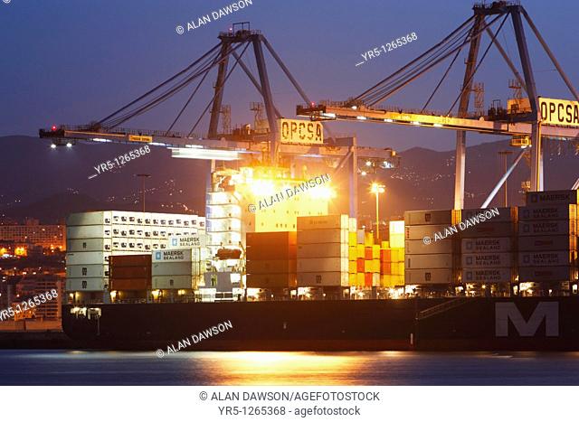 Container ship, Puerto de La Luz, Las Palmas, Gran Canaria, Canary Islands, Spain