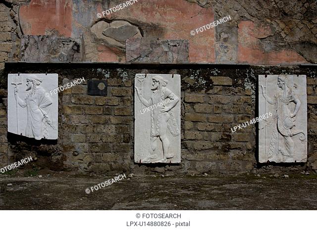 In the shadow of Vesuvius, the ruins of Ercolano - Sacellum of the four gods