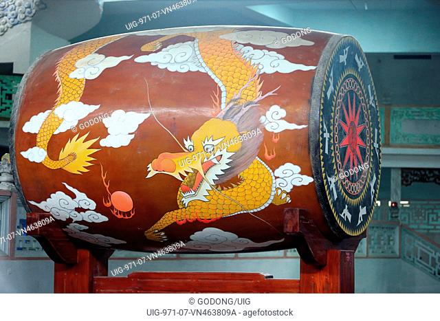 Quan The Am buddhist pagoda. Dragon on a buddhist drum
