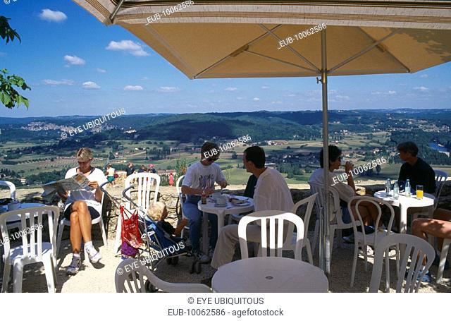 Restaurant with view over valley