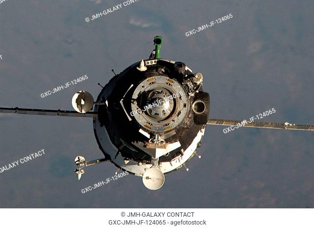The Soyuz TMA-15 spacecraft approaches the International Space Station, carrying cosmonaut Roman Romanenko, European Space Agency astronaut Frank De Winne and...
