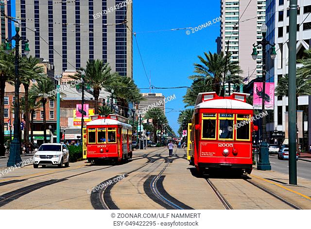Streetcars in the City of New Orleans, Louisiana, USA. Stassenbahnen in der Stadt New Orleans, Louisiana, USA
